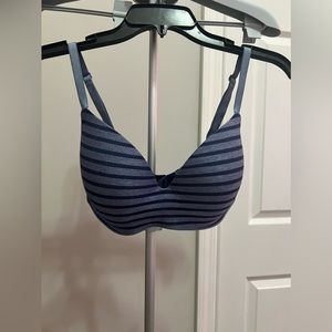 Victoria Secret Blue striped Bra Size 34D NWT